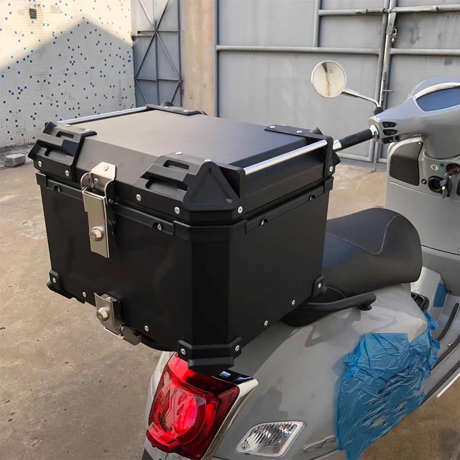 (UNLOCKED MAYBE MISSING KEYS) Motorcycle Tail Box 36L/45L Heavy-Duty Delivery Cargo Trunk with Waterproof Lid & Anti-Shock Base-Universal Rear Storage Case for Food Delivery, Courier, Riders, Black (36L)